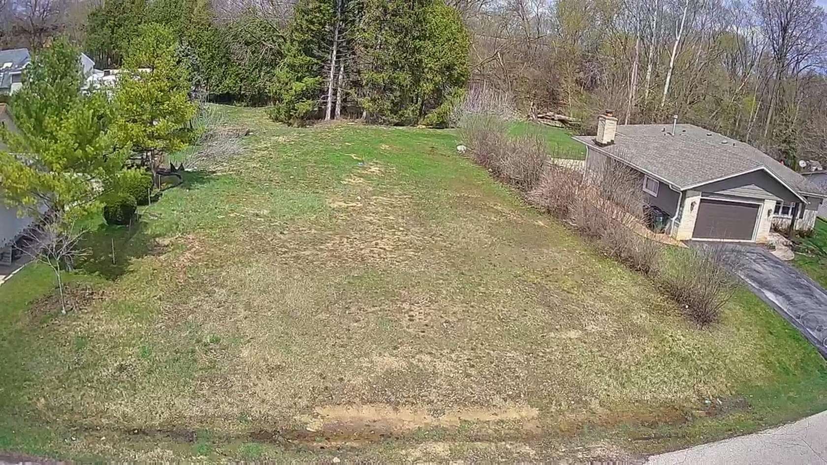 0.37 Acres of Residential Land for Sale in Glendale, Wisconsin