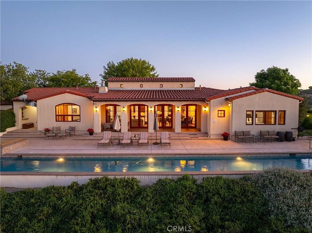 36 Acres of Agricultural Land with Home for Sale in Templeton, California