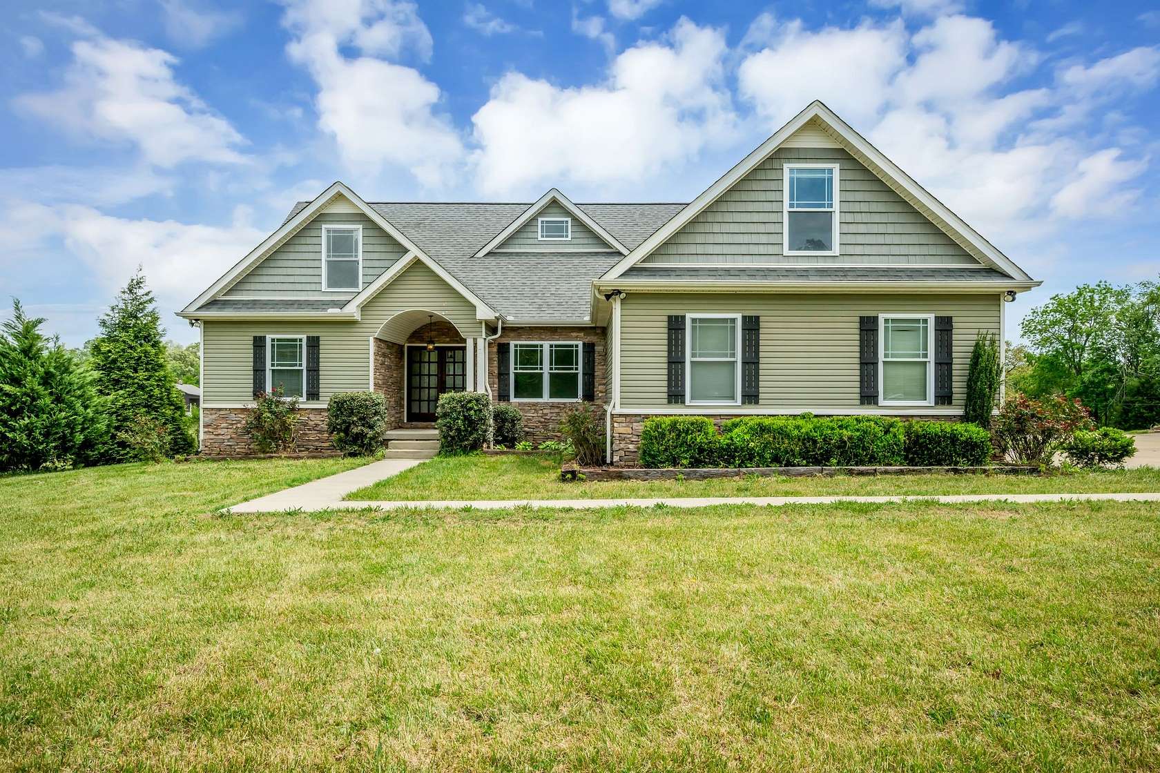 6 Acres of Land with Home for Sale in Bon Aqua, Tennessee