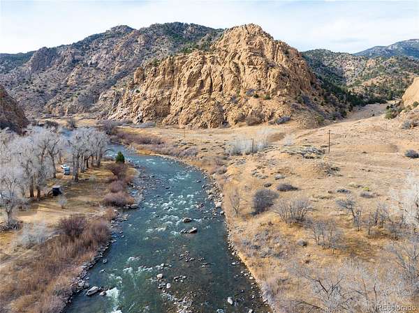 70 Acres of Land with Home for Sale in Cotopaxi, Colorado