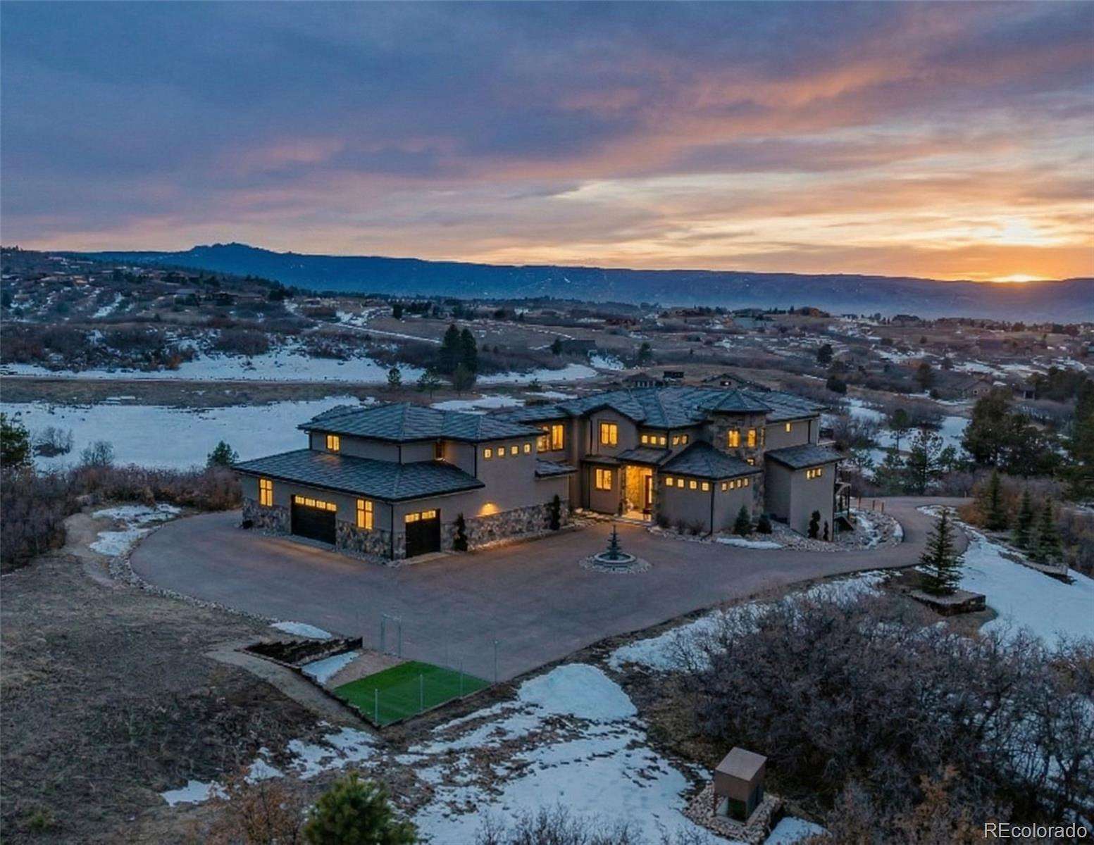 21.3 Acres of Land with Home for Sale in Castle Rock, Colorado
