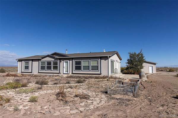 79 Acres of Land with Home for Sale in Mosca, Colorado