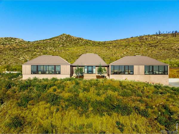 3.1 Acres of Land with Home for Sale in Boulder, Colorado