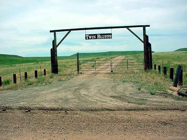 36 Acres of Agricultural & Residential Land for Sale in Larkspur, Colorado