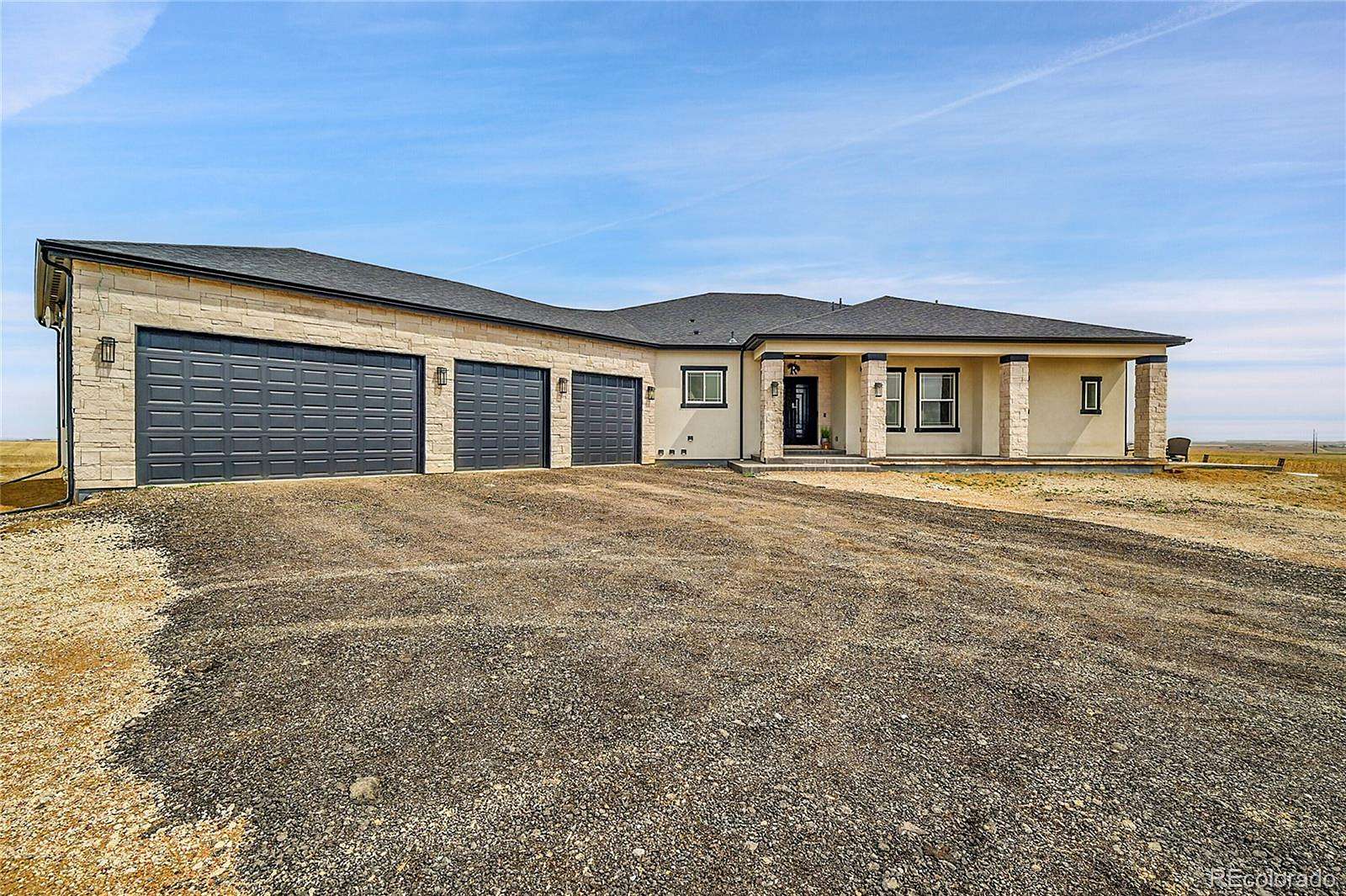 40 Acres of Land with Home for Sale in Hudson, Colorado