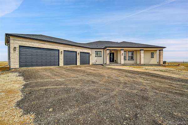 40 Acres of Land with Home for Sale in Hudson, Colorado