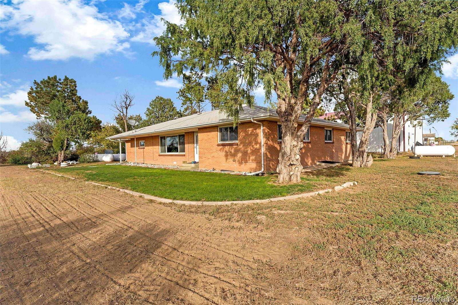 39 Acres of Land with Home for Sale in Roggen, Colorado