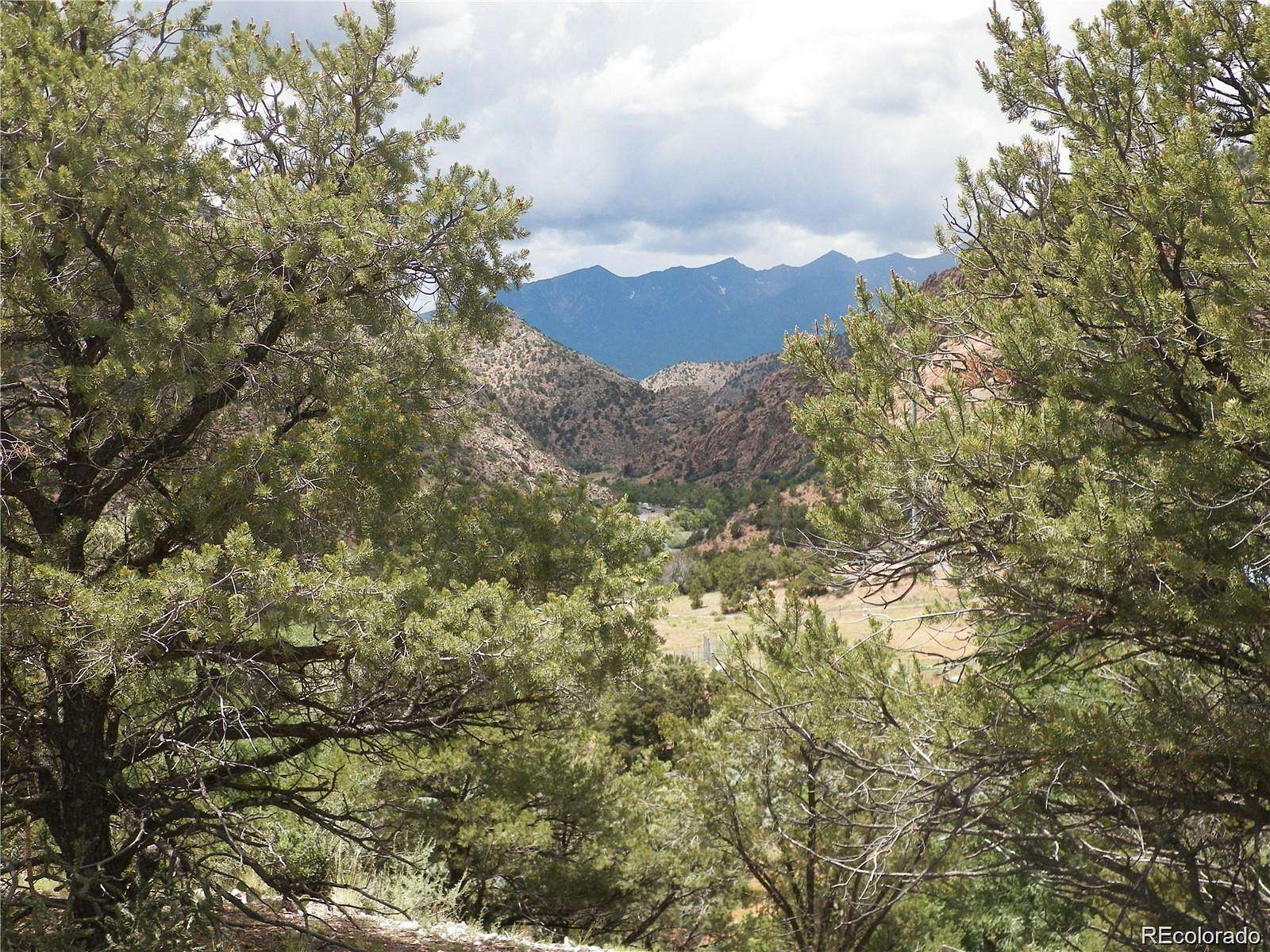 19.7 Acres of Recreational Land for Sale in Cotopaxi, Colorado