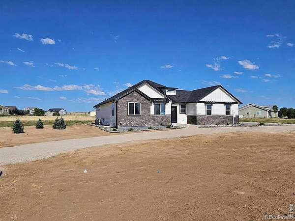 1.59 Acres of Land with Home for Sale in Platteville, Colorado