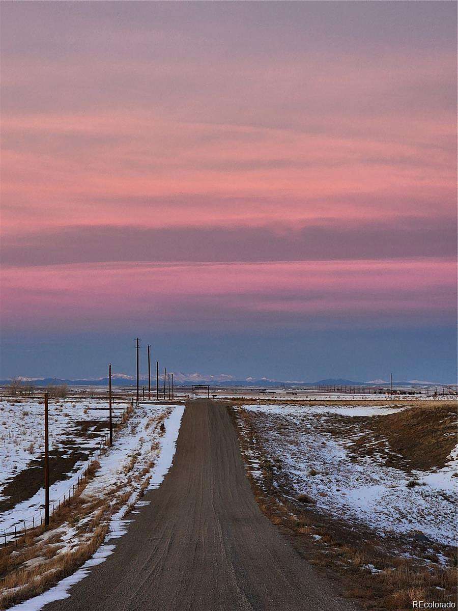 35.2 Acres of Recreational & Residential Land for Sale in Strasburg, Colorado