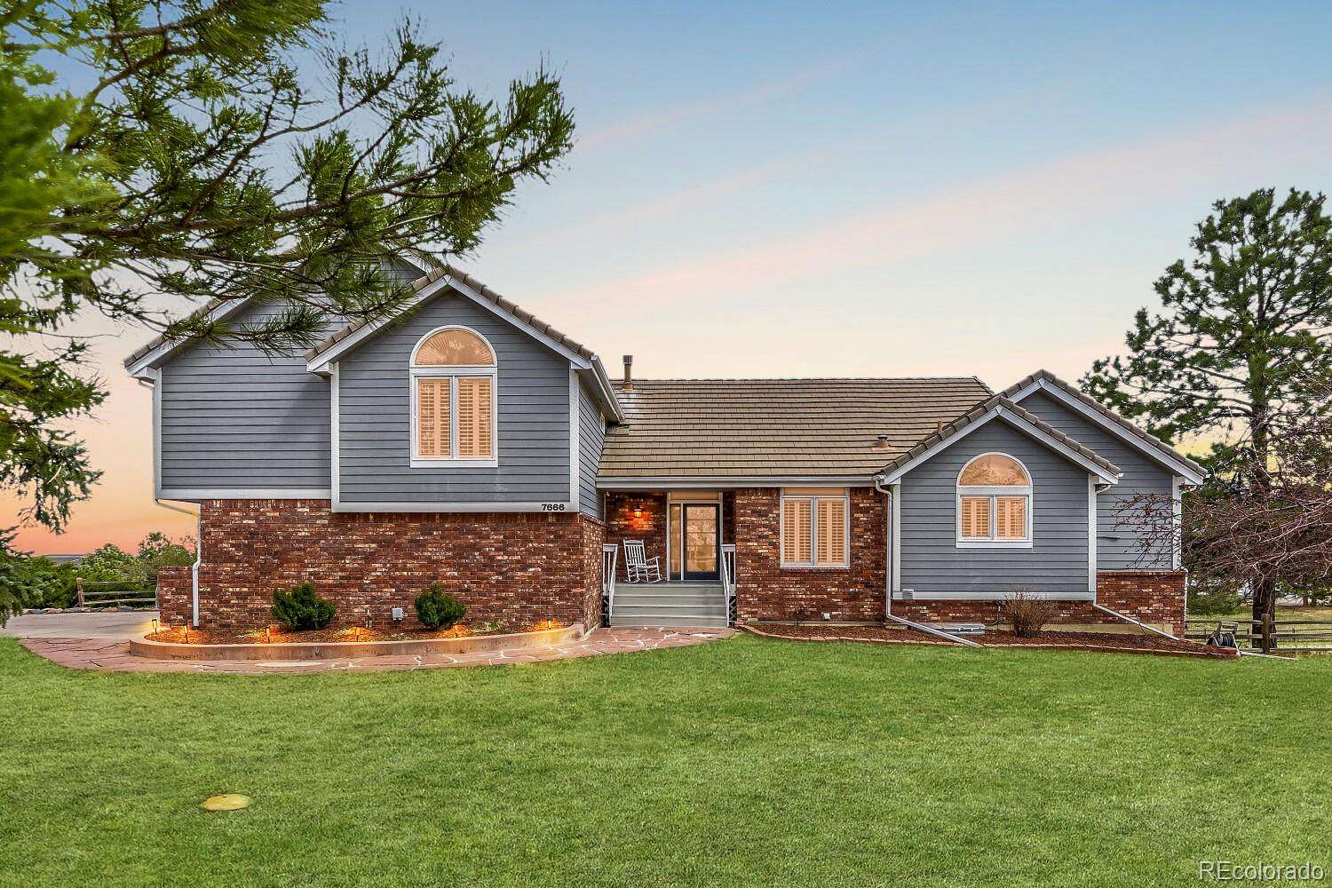 2.25 Acres of Land with Home for Sale in Castle Rock, Colorado