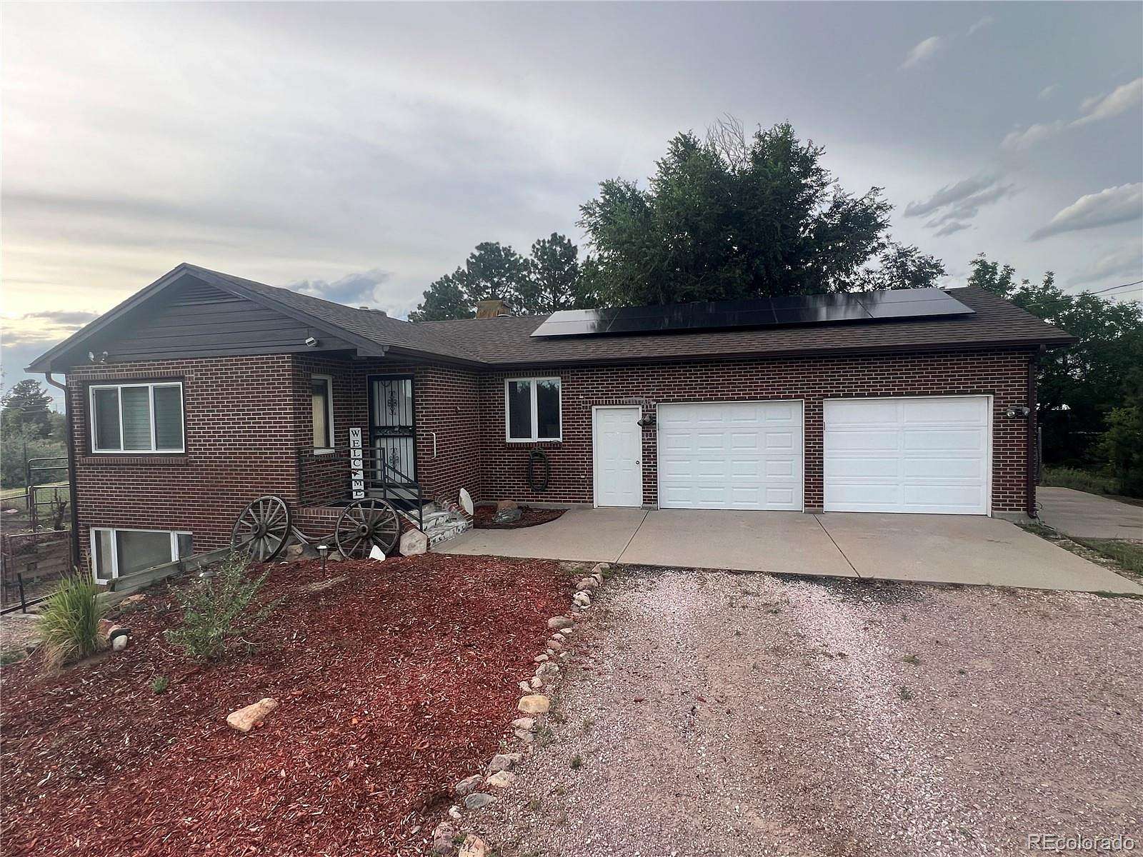 2.16 Acres of Land with Home for Sale in Foxfield, Colorado