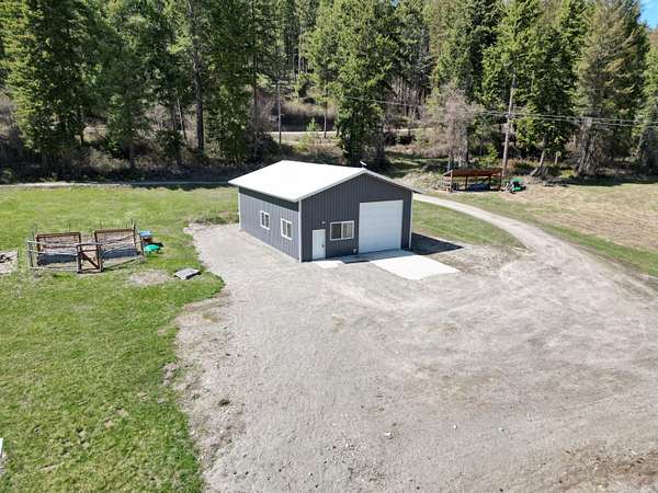 19.9 Acres of Land with Home for Sale in Addy, Washington