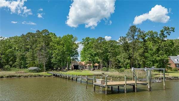 5 Acres of Improved Mixed-Use Land for Sale in Gloucester, Virginia