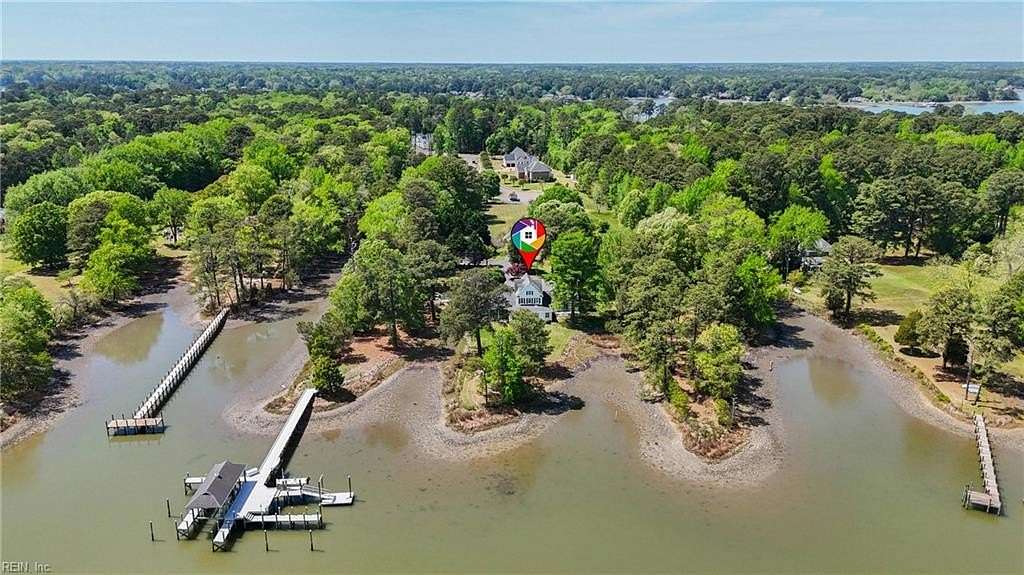 4 Acres of Land with Home for Sale in Yorktown, Virginia