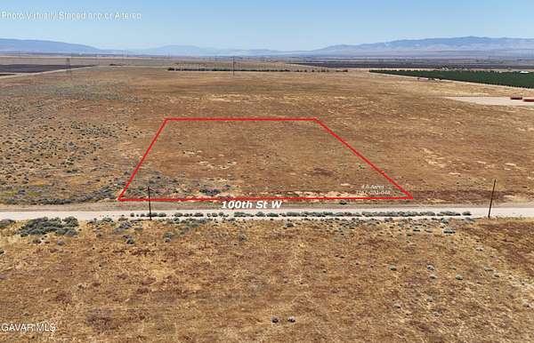 4.45 Acres of Land for Sale in Lancaster, California