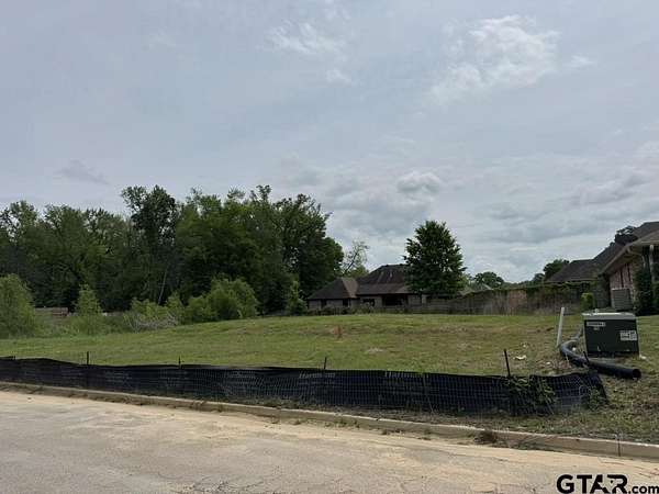 1.46 Acres of Residential Land for Sale in Tyler, Texas
