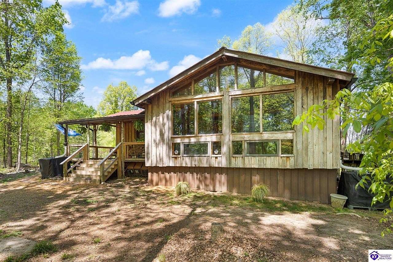 1.9 Acres of Land with Home for Sale in Campbellsville, Kentucky