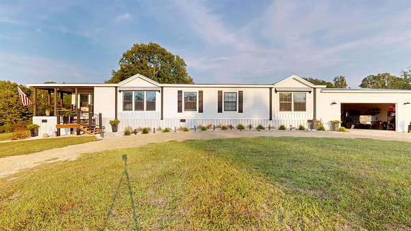 10 Acres of Land with Home for Sale in Bismarck, Arkansas