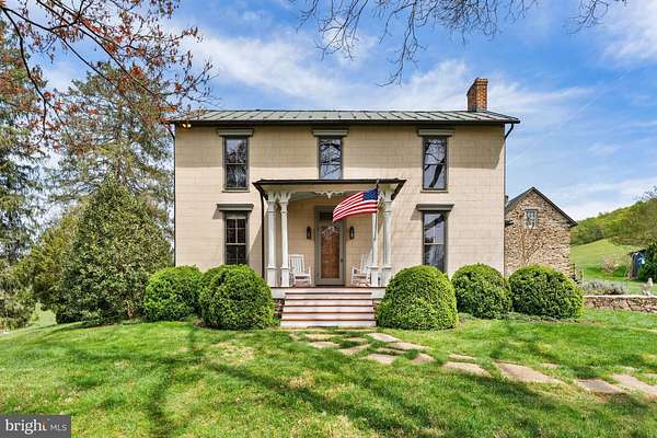 220 Acres of Land with Home for Sale in Delaplane, Virginia