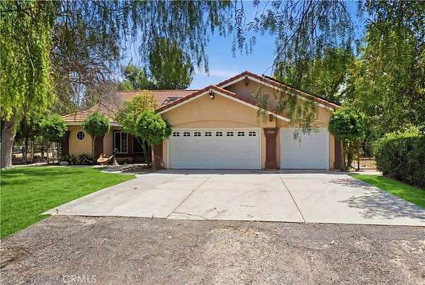 3.28 Acres of Land with Home for Sale in Wildomar, California