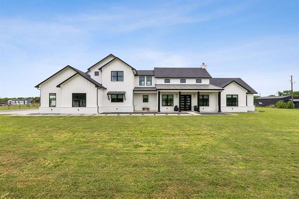 2.8 Acres of Land with Home for Sale in Argyle, Texas