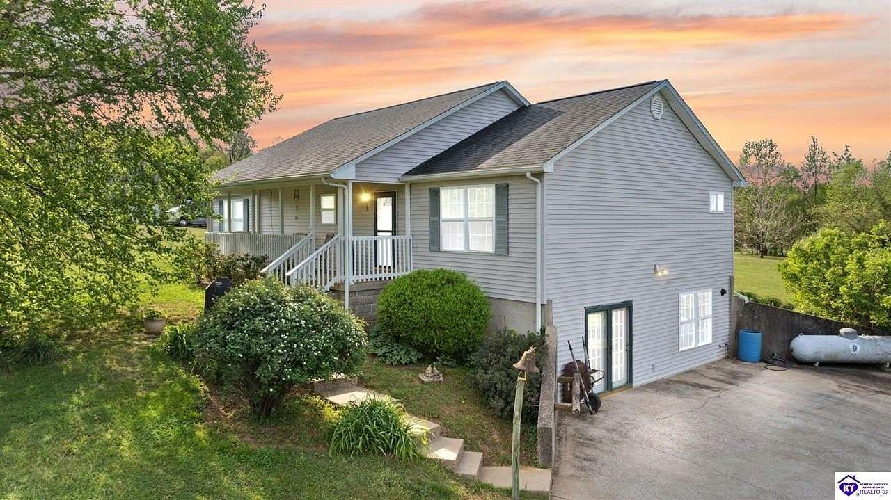 5 Acres of Land with Home for Sale in Elizabethtown, Kentucky