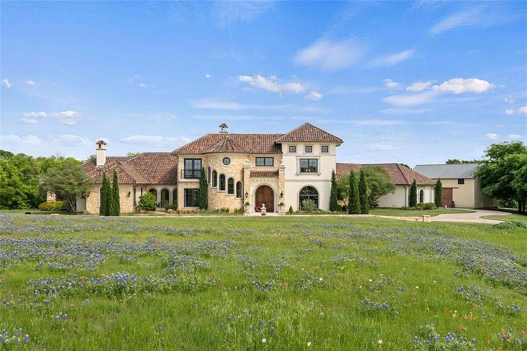 18.8 Acres of Land with Home for Sale in Waxahachie, Texas