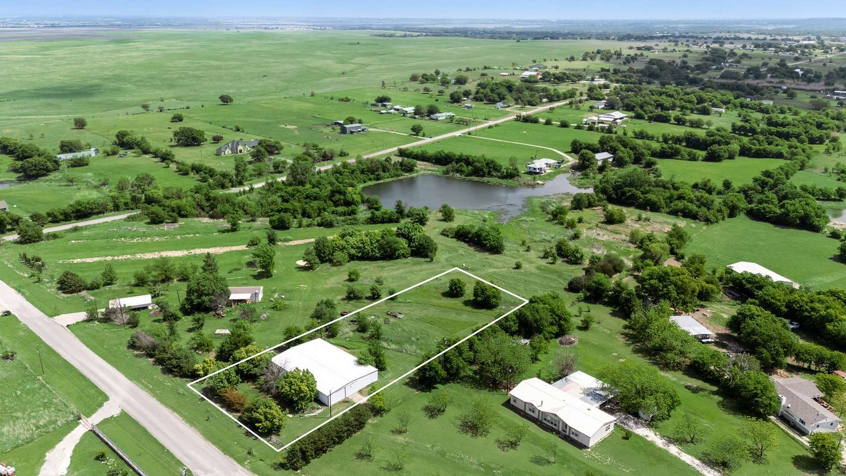 1.1 Acres of Residential Land for Sale in Joshua, Texas
