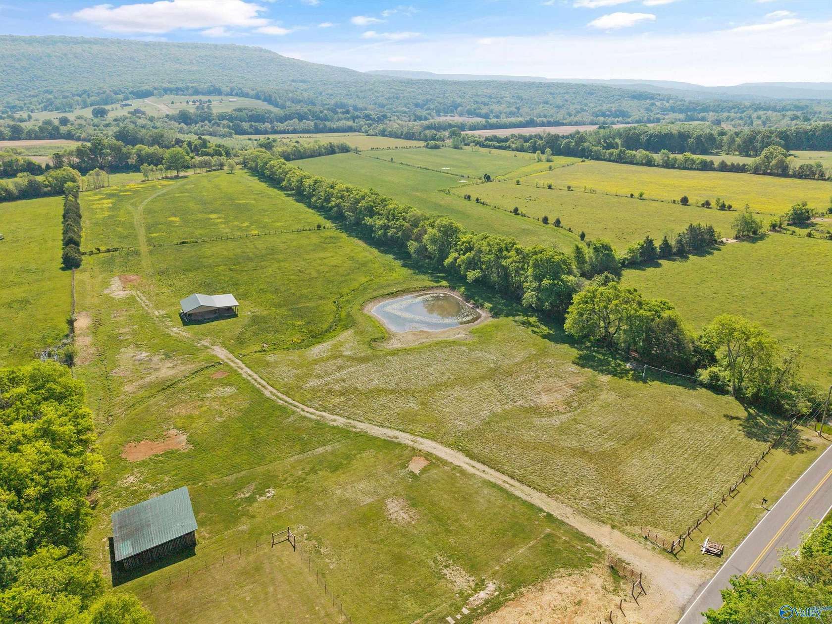 30 Acres of Agricultural & Residential Land for Sale in New Market, Alabama