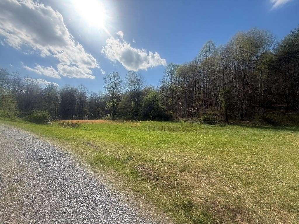 7 Acres of Residential Land for Sale in Damascus, Virginia