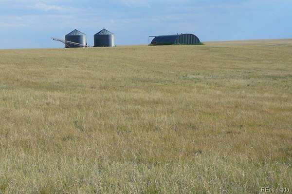 1,876 Acres of Land for Sale in Fort Morgan, Colorado