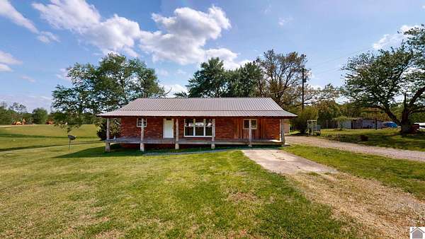 1.5 Acres of Land with Home for Sale in New Concord, Kentucky