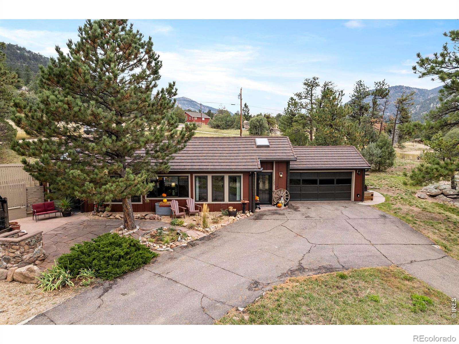 1.64 Acres of Land with Home for Sale in Lyons, Colorado