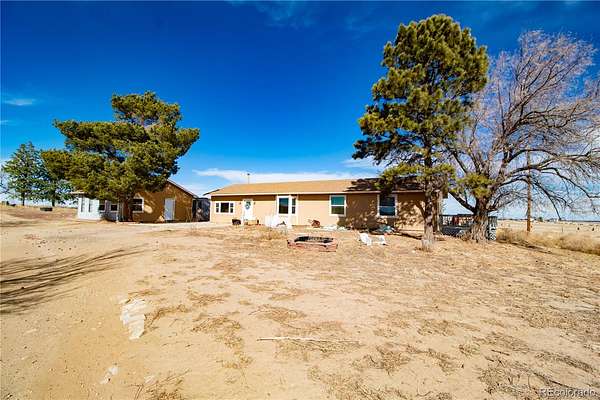 19.8 Acres of Land with Home for Sale in Byers, Colorado