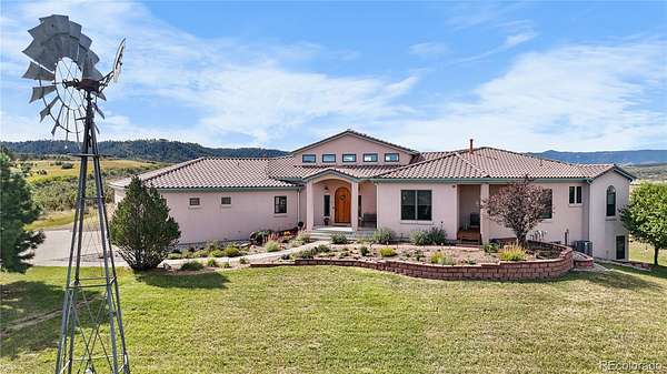 2.52 Acres of Land with Home for Sale in Castle Rock, Colorado