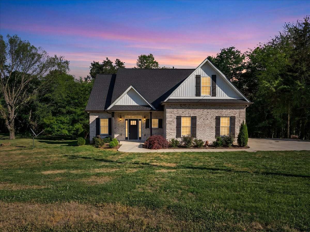 2 Acres of Land with Home for Sale in Bell Buckle, Tennessee