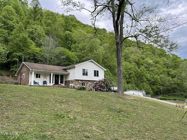 13.7 Acres of Land with Home for Sale in Coeburn, Virginia