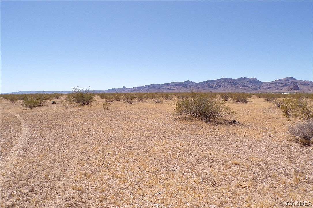 9 Acres of Residential Land for Sale in Golden Valley, Arizona