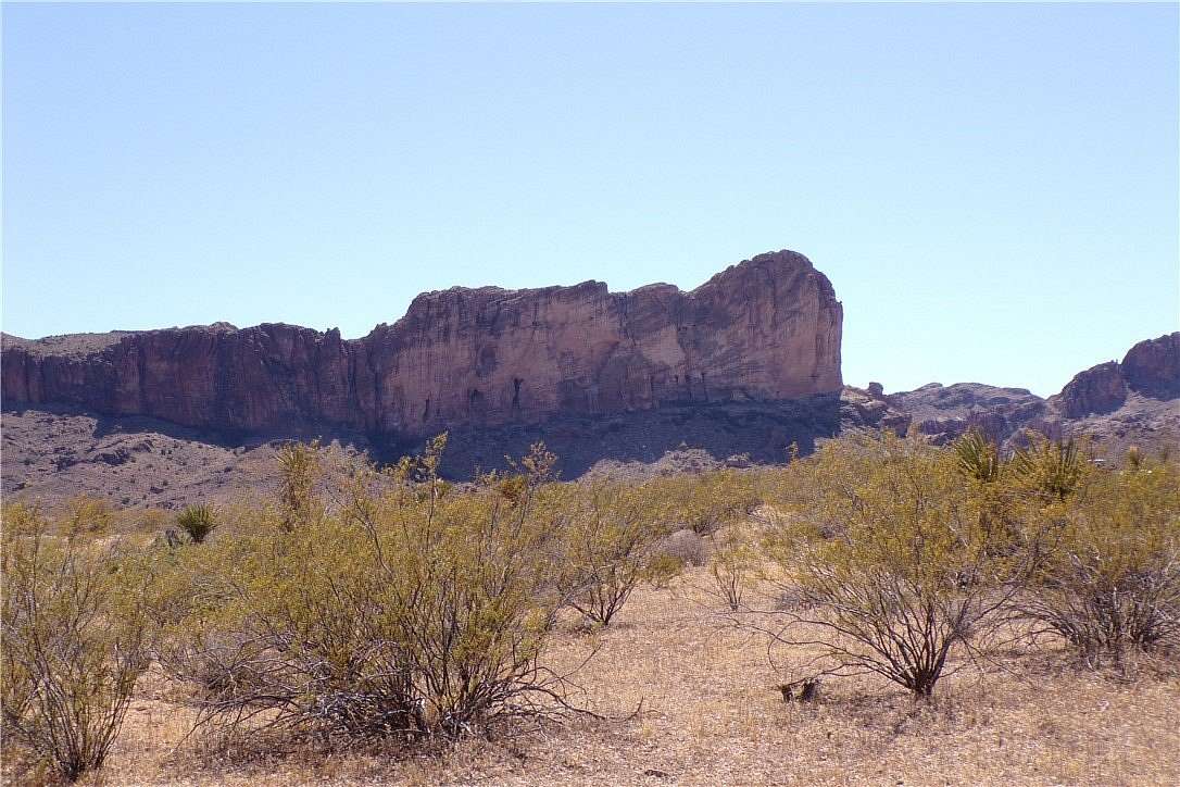 2.2 Acres of Residential Land for Sale in Golden Valley, Arizona