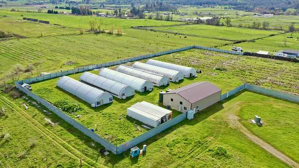 45.6 Acres of Agricultural Land for Sale in Phoenix, Oregon