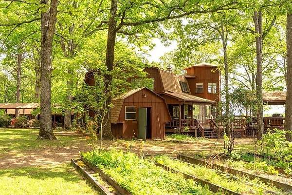 20 Acres of Agricultural Land with Home for Sale in Quitman, Arkansas