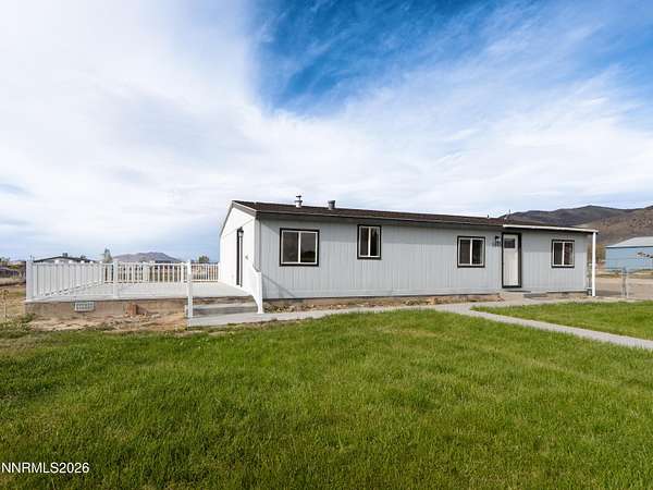 1.52 Acres of Land with Home for Sale in Winnemucca, Nevada