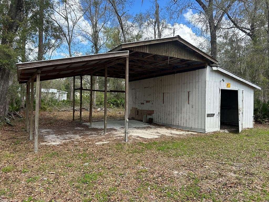 1 Acre of Land for Sale in Old Town, Florida