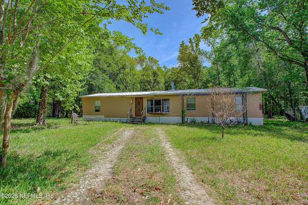 3 Acres of Land with Home for Sale in Middleburg, Florida