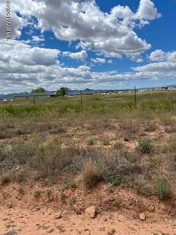 2 Acres of Residential Land for Sale in Paulden, Arizona