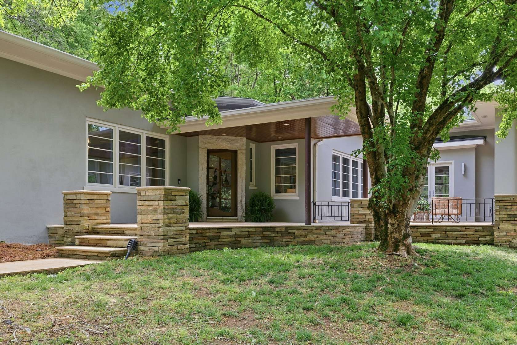 2.78 Acres of Land with Home for Sale in Nashville, Tennessee