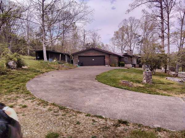 2.5 Acres of Land with Home for Sale in Bronston, Kentucky
