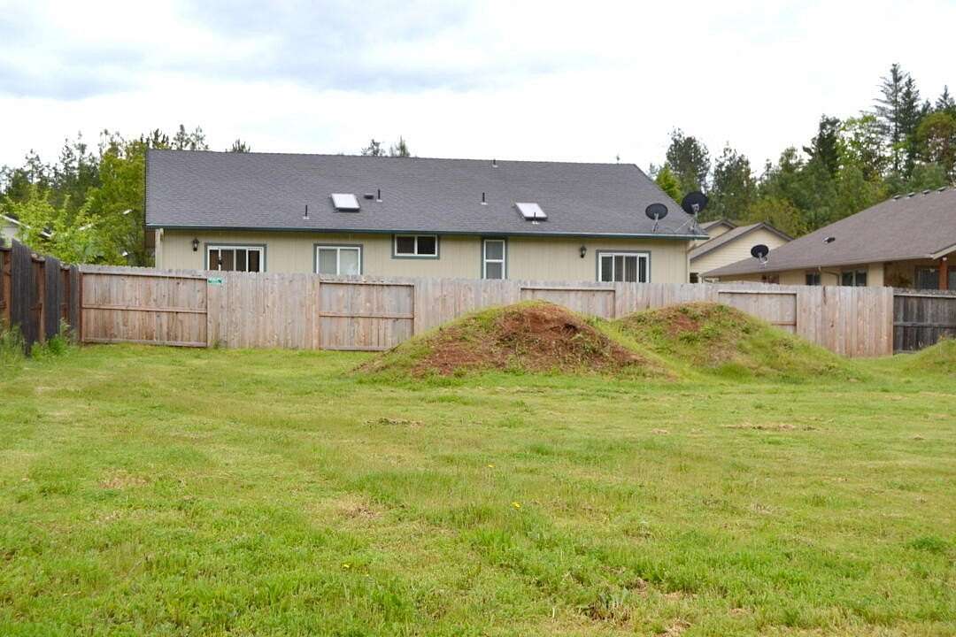 0.14 Acres of Residential Land for Sale in Cave Junction, Oregon