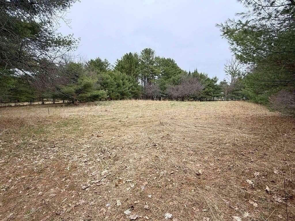 0.74 Acres of Residential Land for Sale in Farmington, Maine